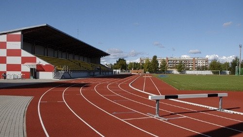 Vētrā cietušās Bauskas stadiona manēžas atjaunošana izmaksāja teju 30 000 eiro